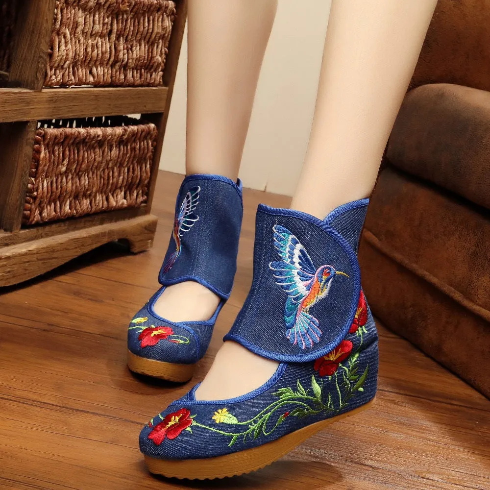 21 HUMMINGBIRD Tradinional Embroidered Boots