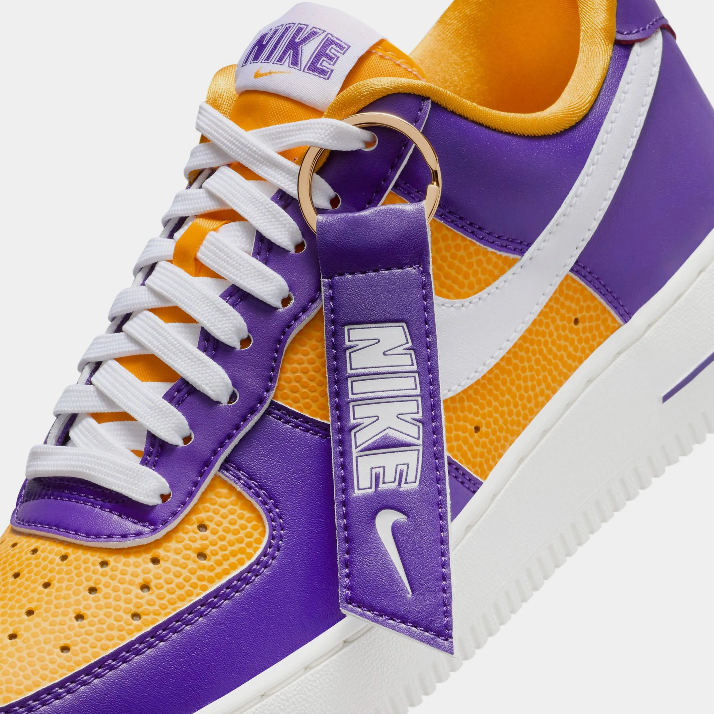 Air Force 1 '07 SE Court Purple University Gold Womens Lifestyle Shoes (Purple/Yellow)